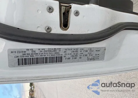 2016 Ram 1500 St z USA, uszkodzony, nr VIN 1C6RR7FT8GS212433